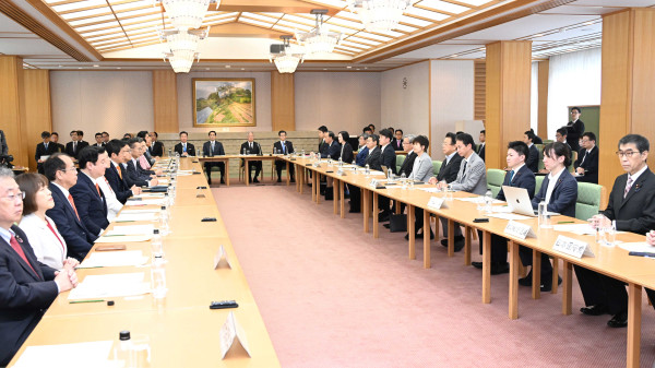 2026年６月８日　皇位継承に関する全体会議　笠浩史　中野洋昌