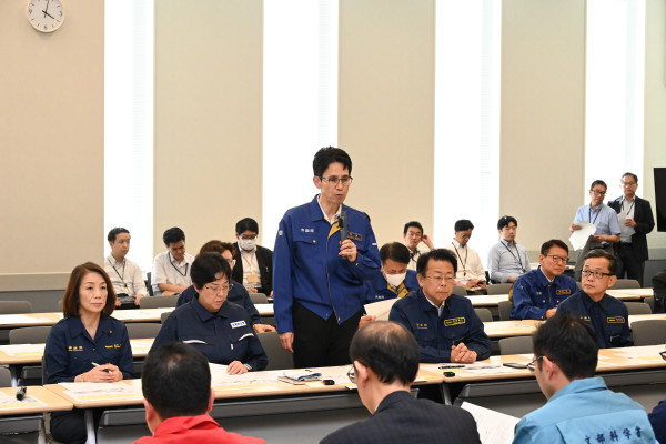 20260806３党合同熊本地震災害対策本部政府ヒアリングであいさつする階猛幹事長