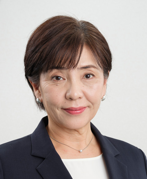 隠樹圭子 顔写真