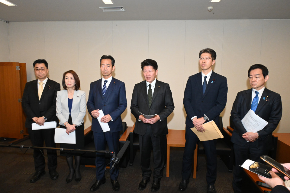 20260413防衛装備移転三原則の運用指針の見直し及び厳格化に関する提言を官房長官に申し入れ