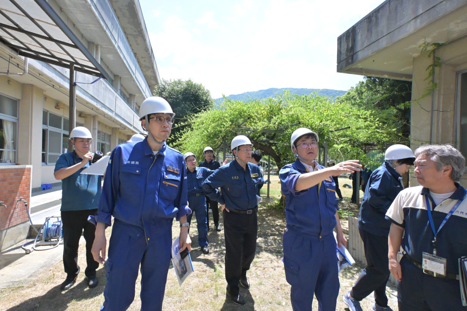 八代市・龍峯小学校の視察