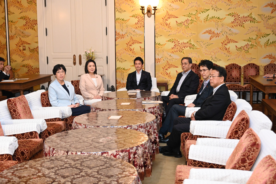 20260831３党党首会談に臨む小川淳也代表と階猛幹事長