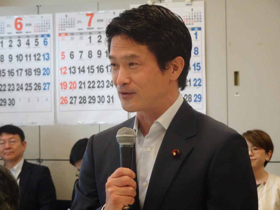 20260616自治労より、2027年度政府予算編成に関する要請であいさつする小川代表