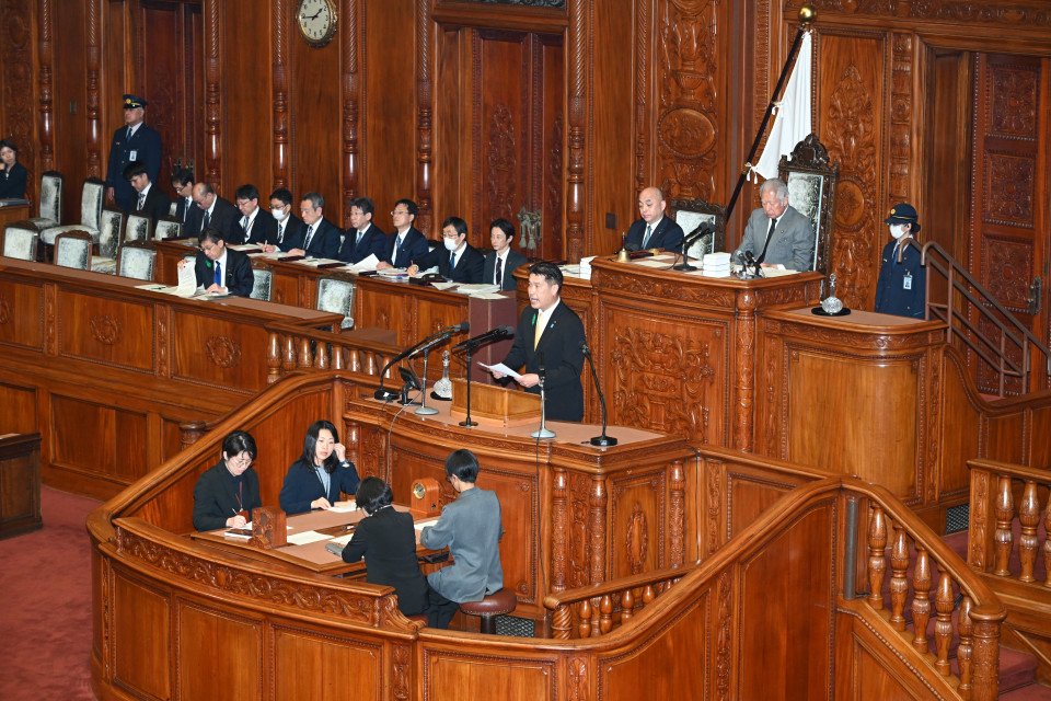 20260421デジタル行政推進法および個人情報保護法改正案　山崎正恭議員