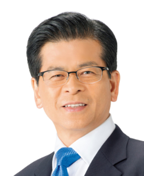 石井啓一 顔写真