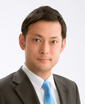 鈴木庸介 顔写真