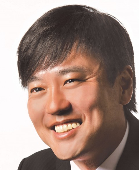 本庄知史 顔写真