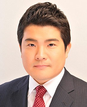 山岡達丸 顔写真