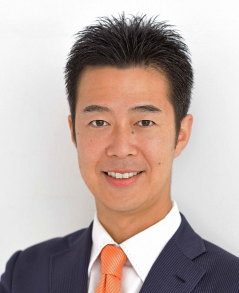 井坂信彦 顔写真